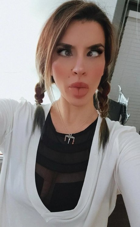 Kat Gunn Photo nue de fuite OnlyFans de Kat Gunn #8