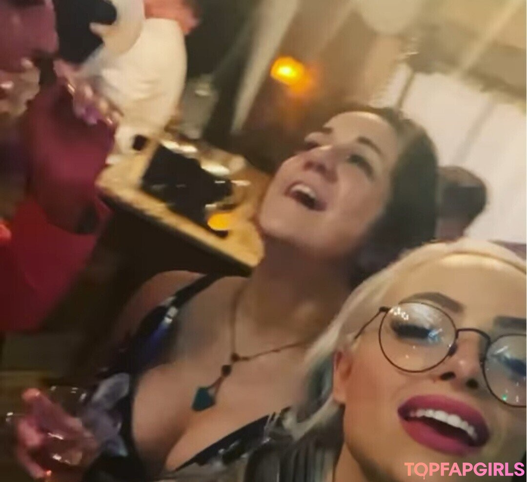 Photo nue de fuite OnlyFans de Bayley #57 Photo nue de fuite OnlyFans de Bayley #57
