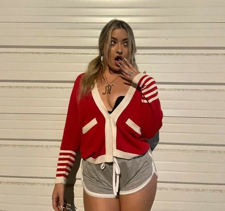 Photo nue de fuite OnlyFans de Scarlet Aviram