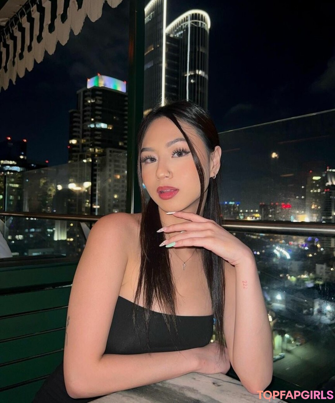 Photo nue de fuite OnlyFans de Kim Vuong #14 Photo nue de fuite OnlyFans de Kim Vuong #14