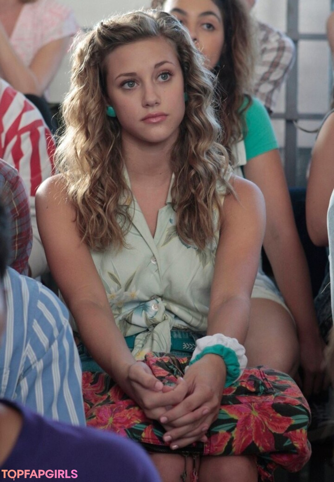 Photo nue de fuite OnlyFans de Lili Reinhart #174 Photo nue de fuite OnlyFans de Lili Reinhart #174