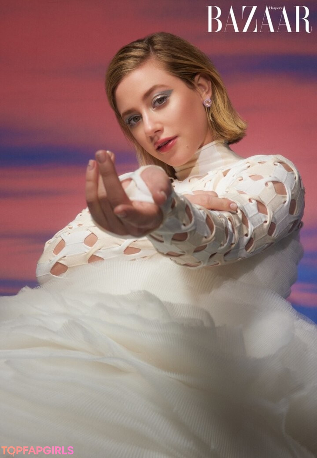 Photo nue de fuite OnlyFans de Lili Reinhart #35 Photo nue de fuite OnlyFans de Lili Reinhart #35