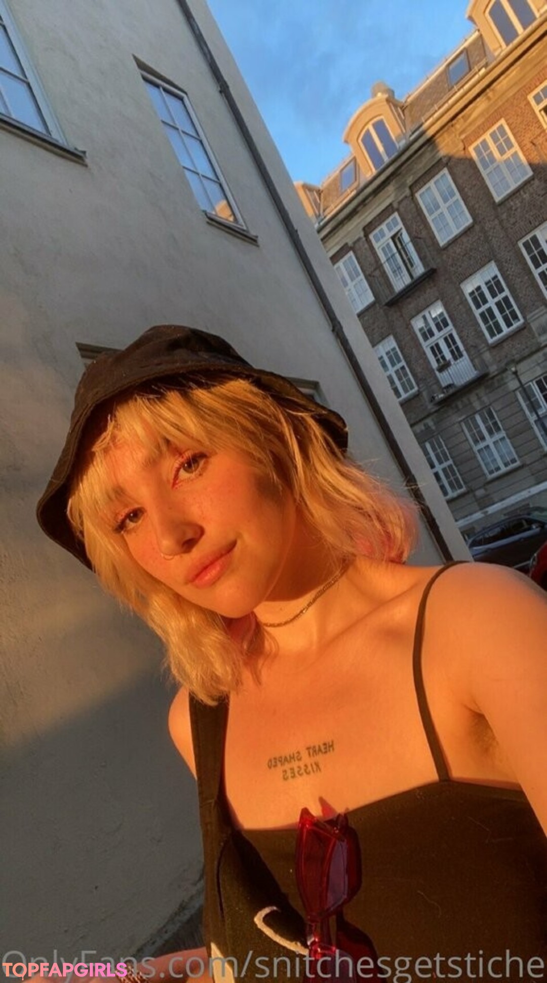 Photo nue de fuite OnlyFans de Snitchesgetstiches #45 Photo nue de fuite OnlyFans de Snitchesgetstiches #45