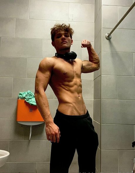 Photo nue de fuite OnlyFans de Taylorsfree