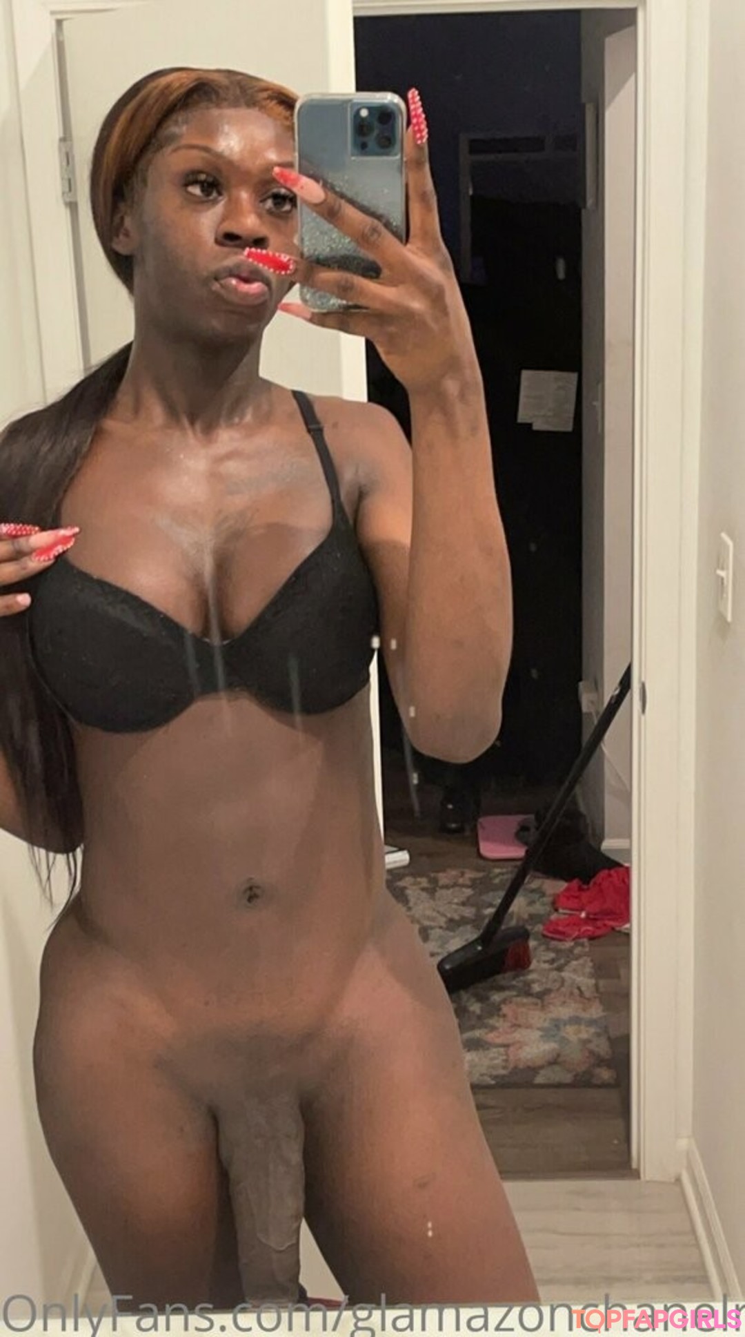 Photo nue de fuite OnlyFans de Glamazonchanelr #69 Photo nue de fuite OnlyFans de Glamazonchanelr #69