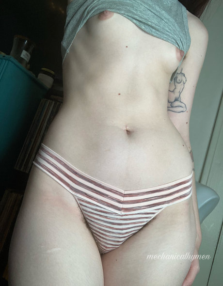 Photo nue de fuite OnlyFans de Mechanicalhymen