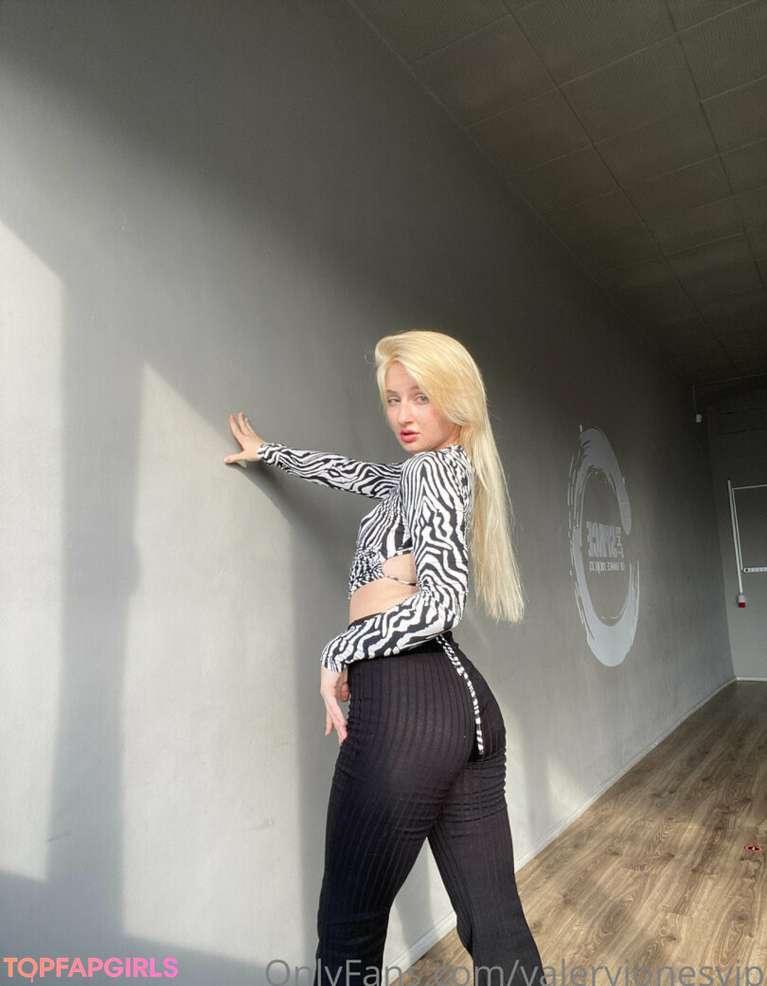 Photo nue de fuite OnlyFans de Valeryjonesvip #292 Photo nue de fuite OnlyFans de Valeryjonesvip #292