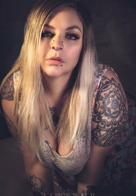Photo nue de fuite OnlyFans de Inkedshyvixen