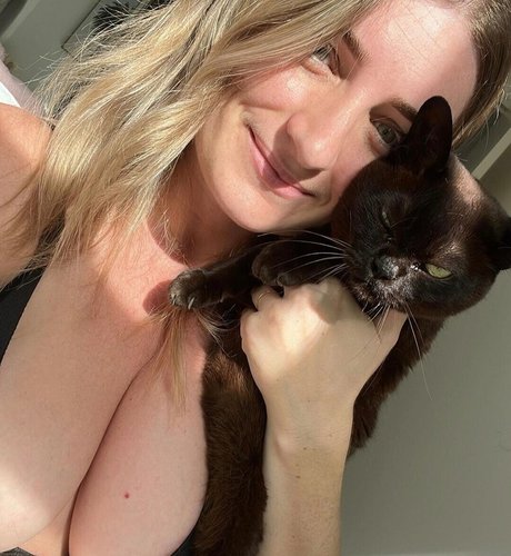 Photo nue de fuite OnlyFans de B Rookrlambert