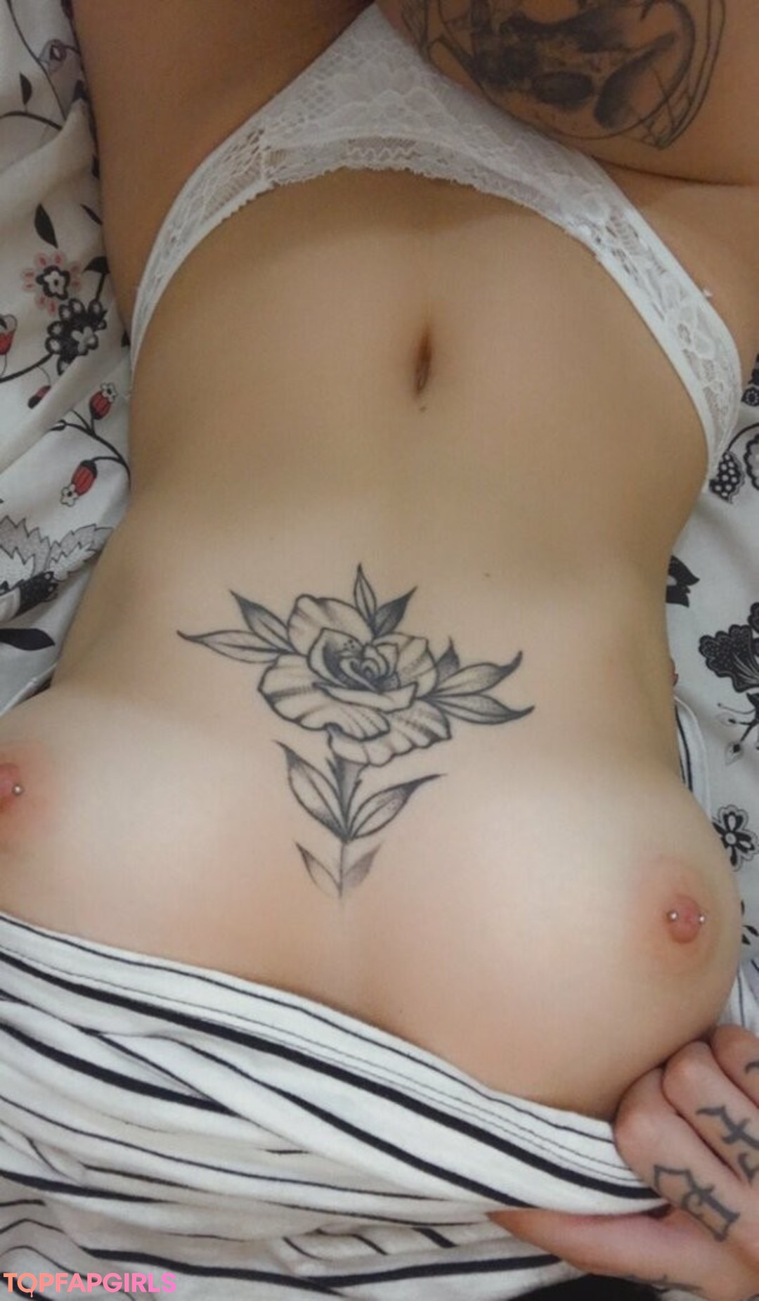 Photo nue de fuite OnlyFans de Ladyirelia #6 Photo nue de fuite OnlyFans de Ladyirelia #6