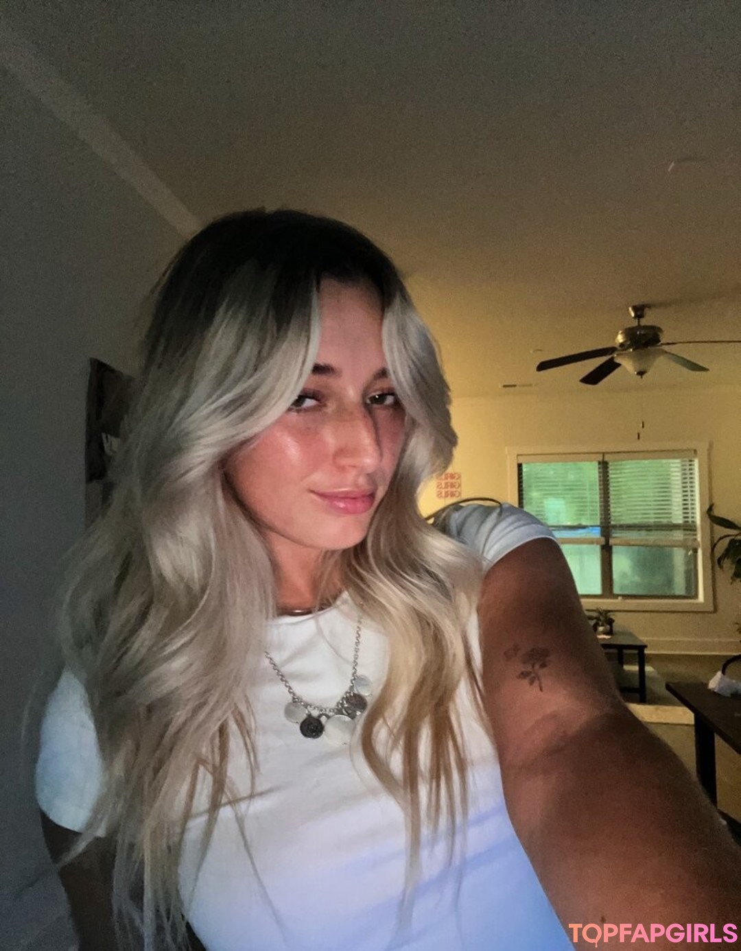 Photo nue de fuite OnlyFans de Hailey Felt #4 Photo nue de fuite OnlyFans de Hailey Felt #4