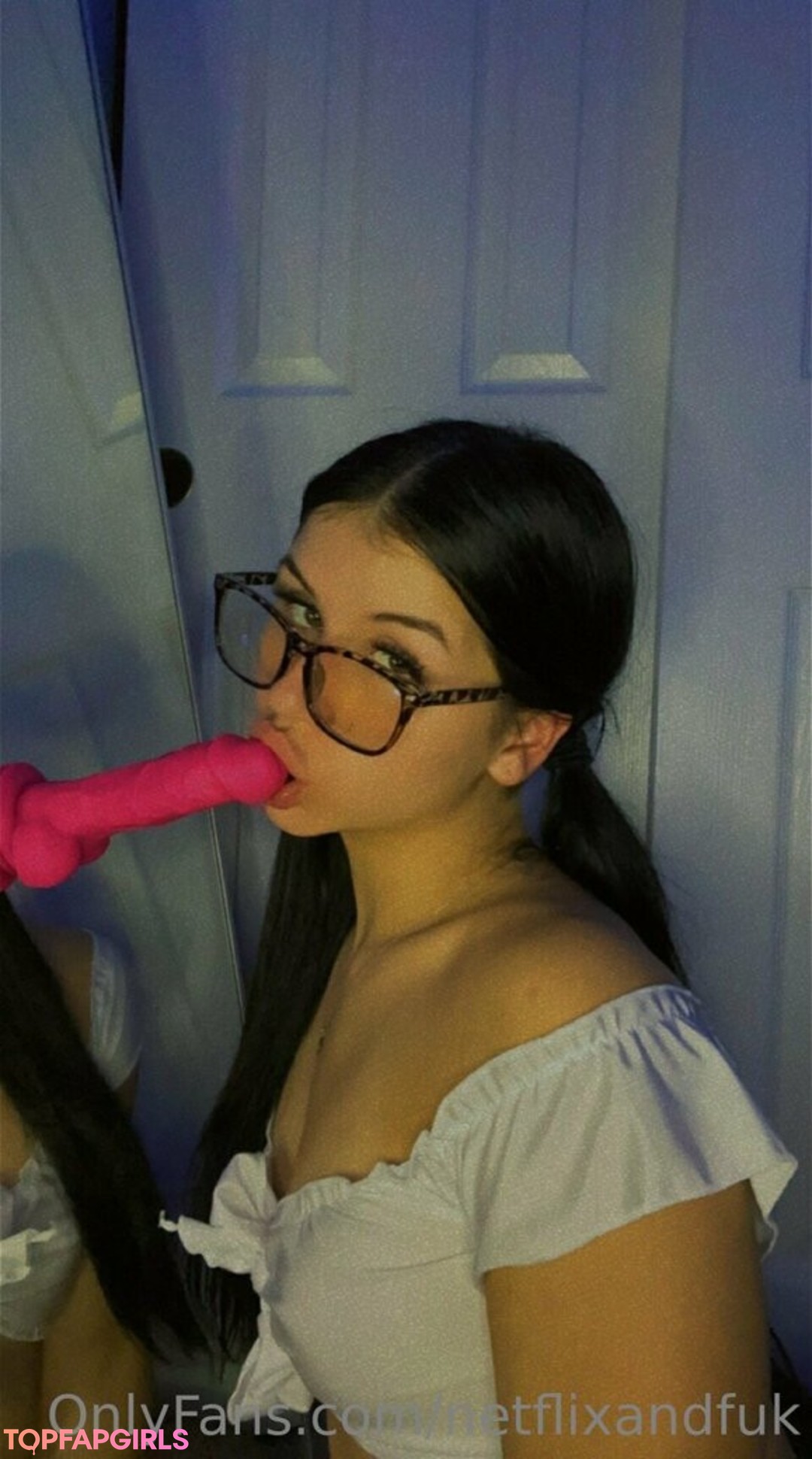 Photo nue de fuite OnlyFans de Lizzysnyder18 #35 Photo nue de fuite OnlyFans de Lizzysnyder18 #35