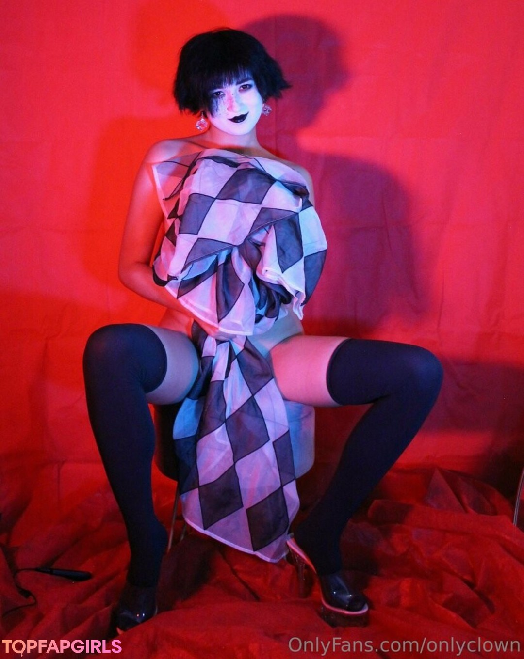 Photo nue de fuite OnlyFans de Onlyclown #89 Photo nue de fuite OnlyFans de Onlyclown #89
