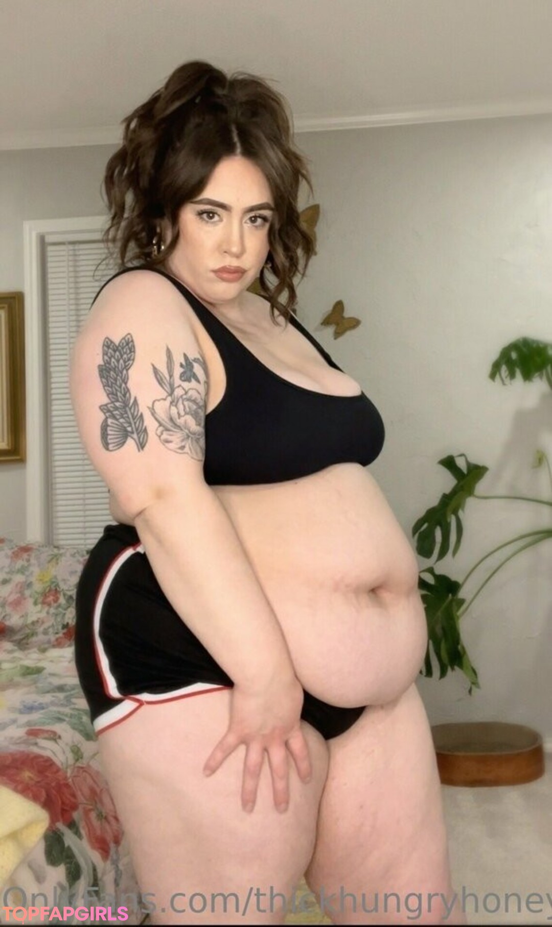 Photo nue de fuite OnlyFans de Thickhungryhoney #103 Photo nue de fuite OnlyFans de Thickhungryhoney #103