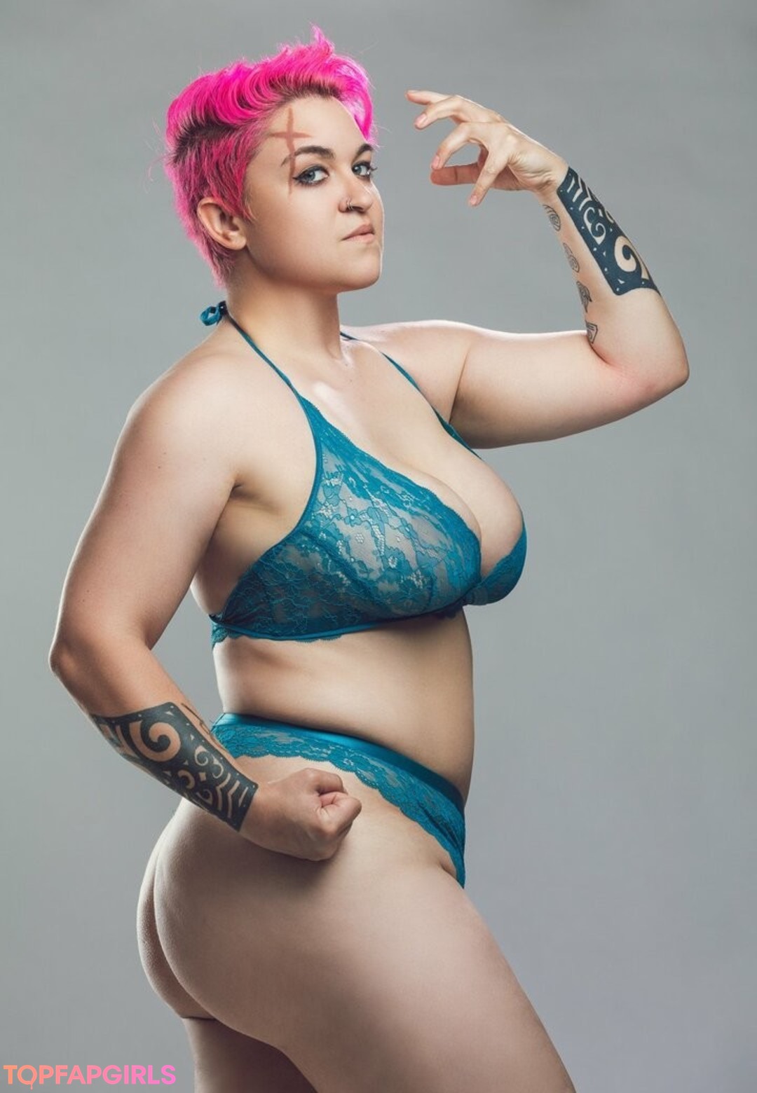 Photo nue de fuite OnlyFans de Yourbigbutchgf #5 Photo nue de fuite OnlyFans de Yourbigbutchgf #5