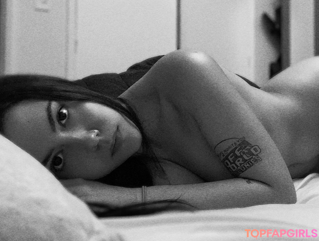 Photo nue de fuite OnlyFans de Violet Orlandi #37 Photo nue de fuite OnlyFans de Violet Orlandi #37