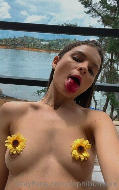Sophibumxxx