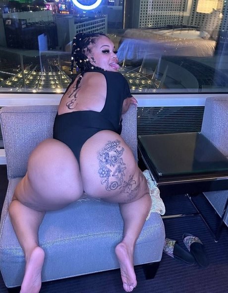 Selynakylexoxo