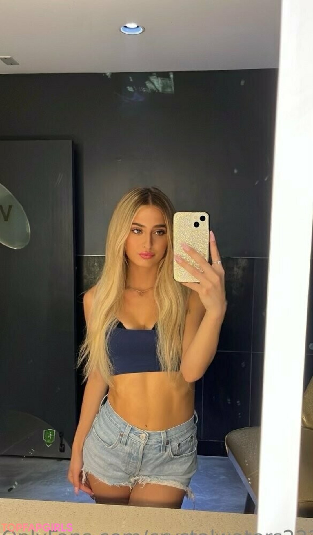 Photo nue de fuite OnlyFans de Crystalwaters222 #257 Photo nue de fuite OnlyFans de Crystalwaters222 #257