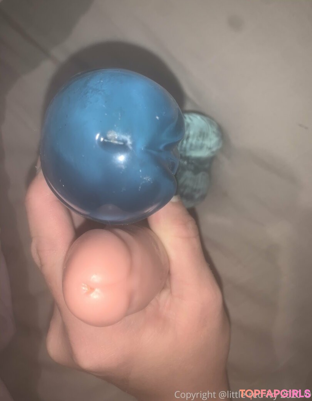 Photo nue de fuite OnlyFans de Littleredivy #21 Photo nue de fuite OnlyFans de Littleredivy #21