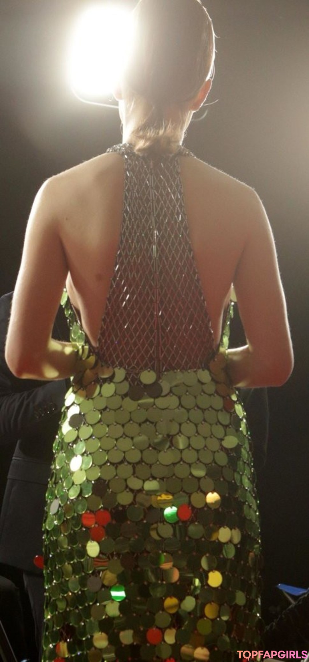 Photo nue de fuite OnlyFans de Thomasin Mckenzie #3 Photo nue de fuite OnlyFans de Thomasin Mckenzie #3