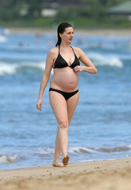 Anne Hathaway