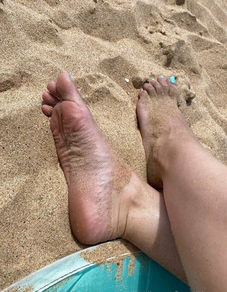 Barefootlibran