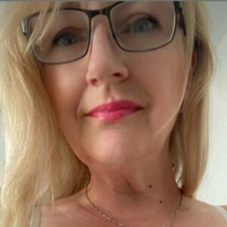 Milf Shelley