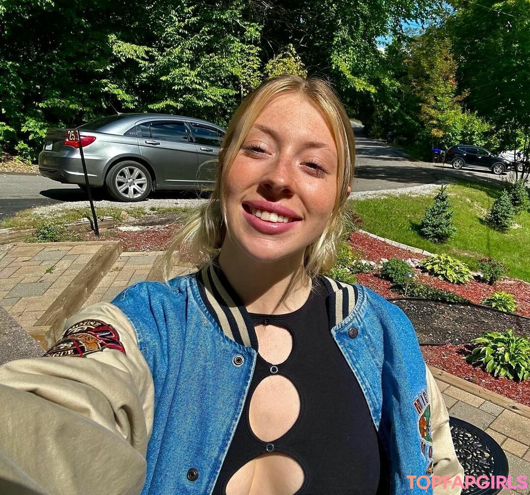 Photo nue de fuite OnlyFans de Lolcaughtureye #38 Photo nue de fuite OnlyFans de Lolcaughtureye #38