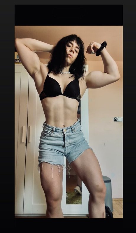 Courtney01