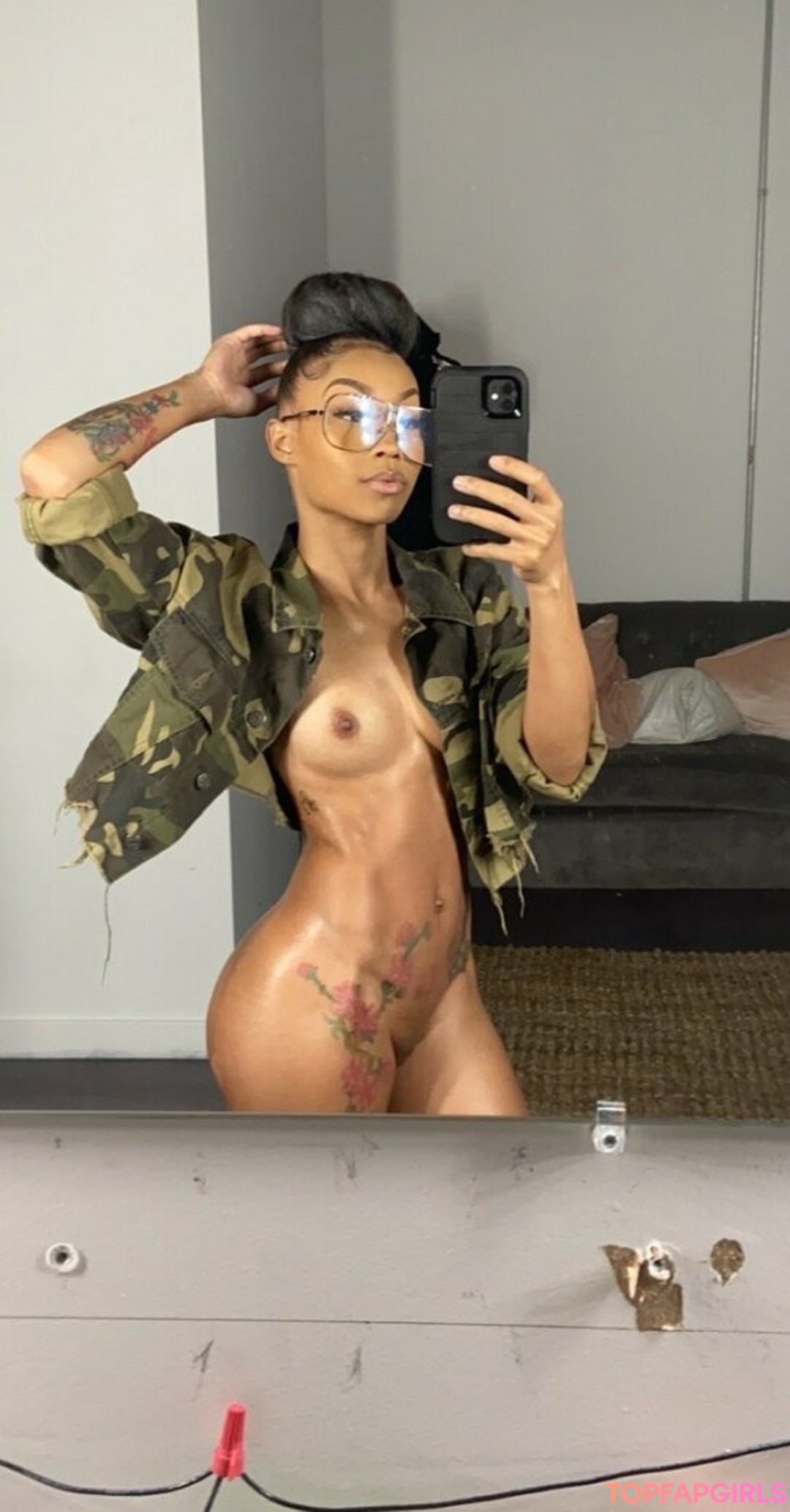 Photo nue de fuite OnlyFans de Yooitschill #43 Photo nue de fuite OnlyFans de Yooitschill #43