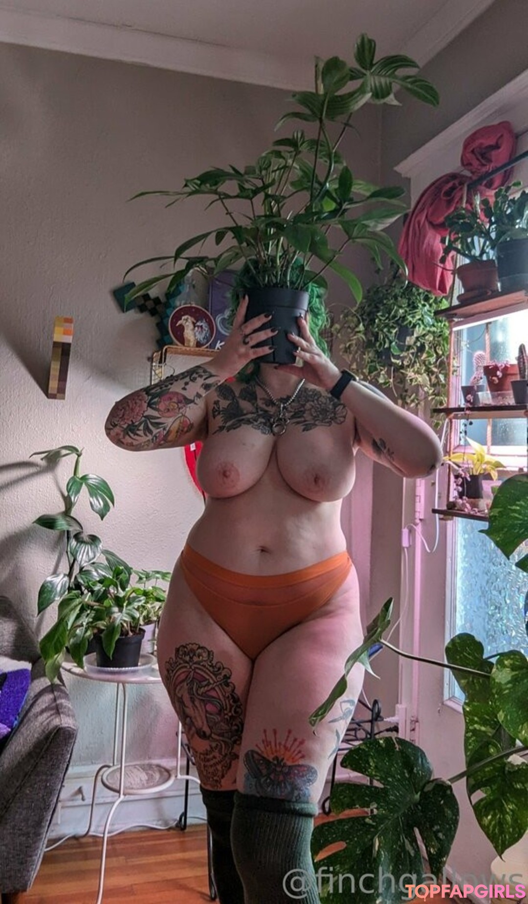 Photo nue de fuite OnlyFans de Finchgallows #51 Photo nue de fuite OnlyFans de Finchgallows #51