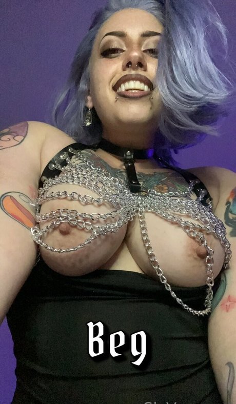 Photo nue de fuite OnlyFans de Slyvampyre