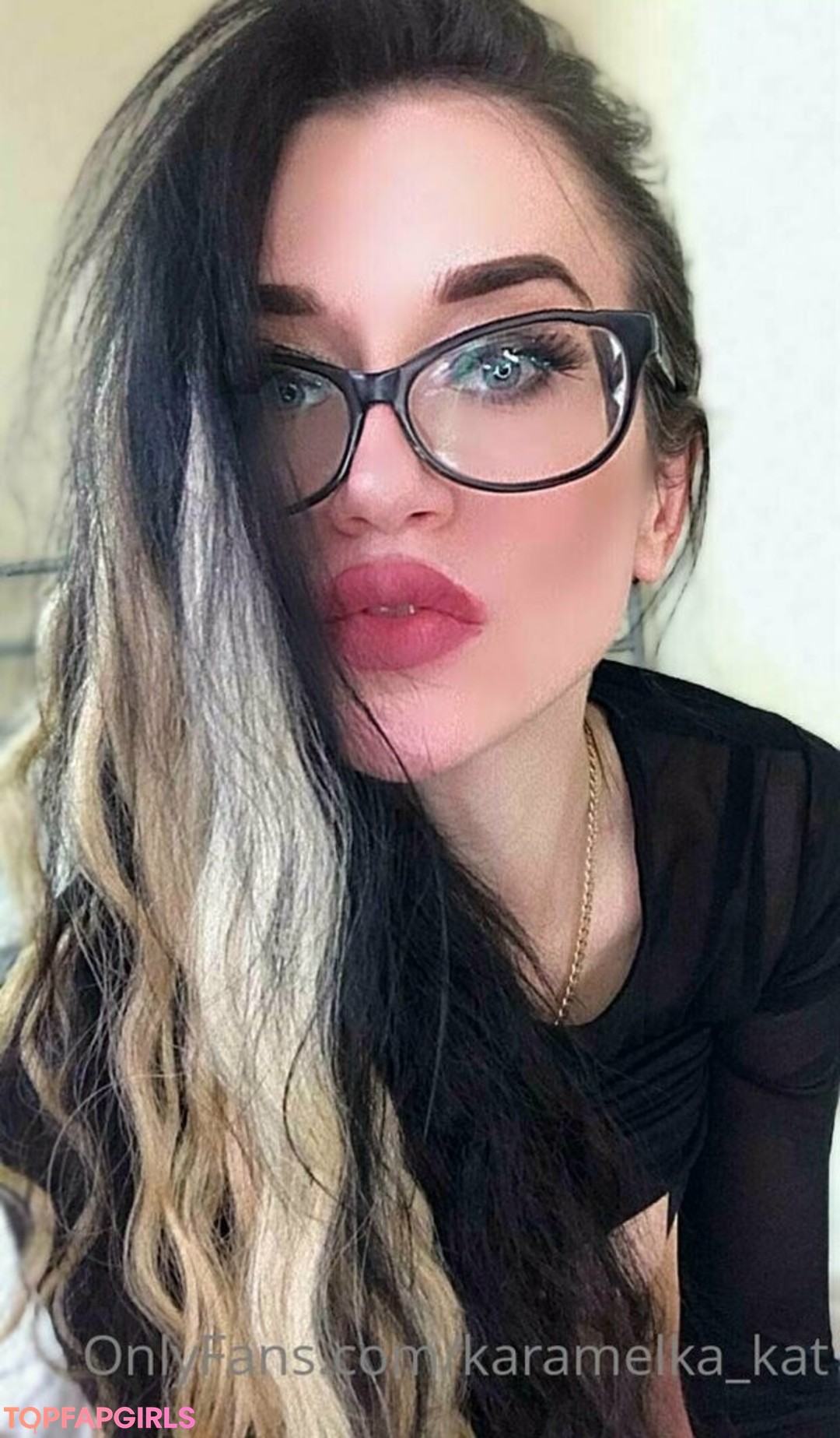 Photo nue de fuite OnlyFans de Karamelkakat #116 Photo nue de fuite OnlyFans de Karamelkakat #116