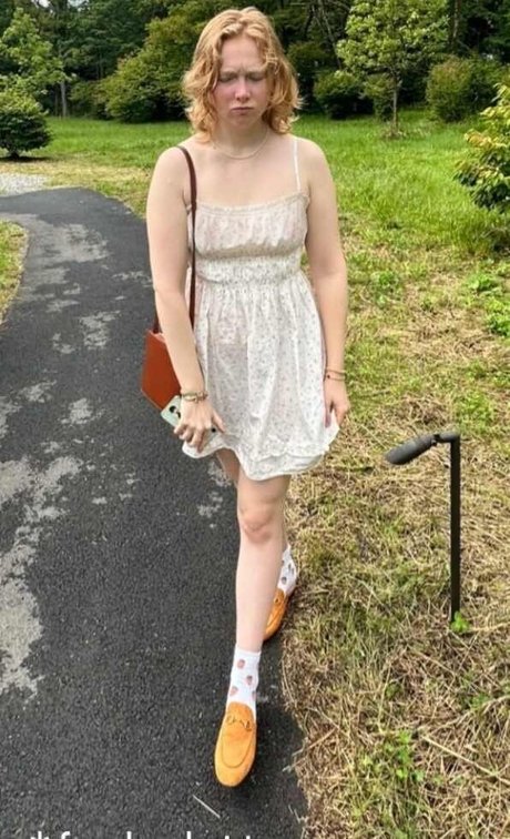 Photo nue de fuite OnlyFans de Molly Quinn