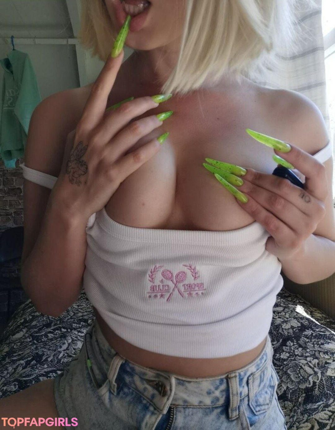 Photo nue de fuite OnlyFans de Funsnail #1482