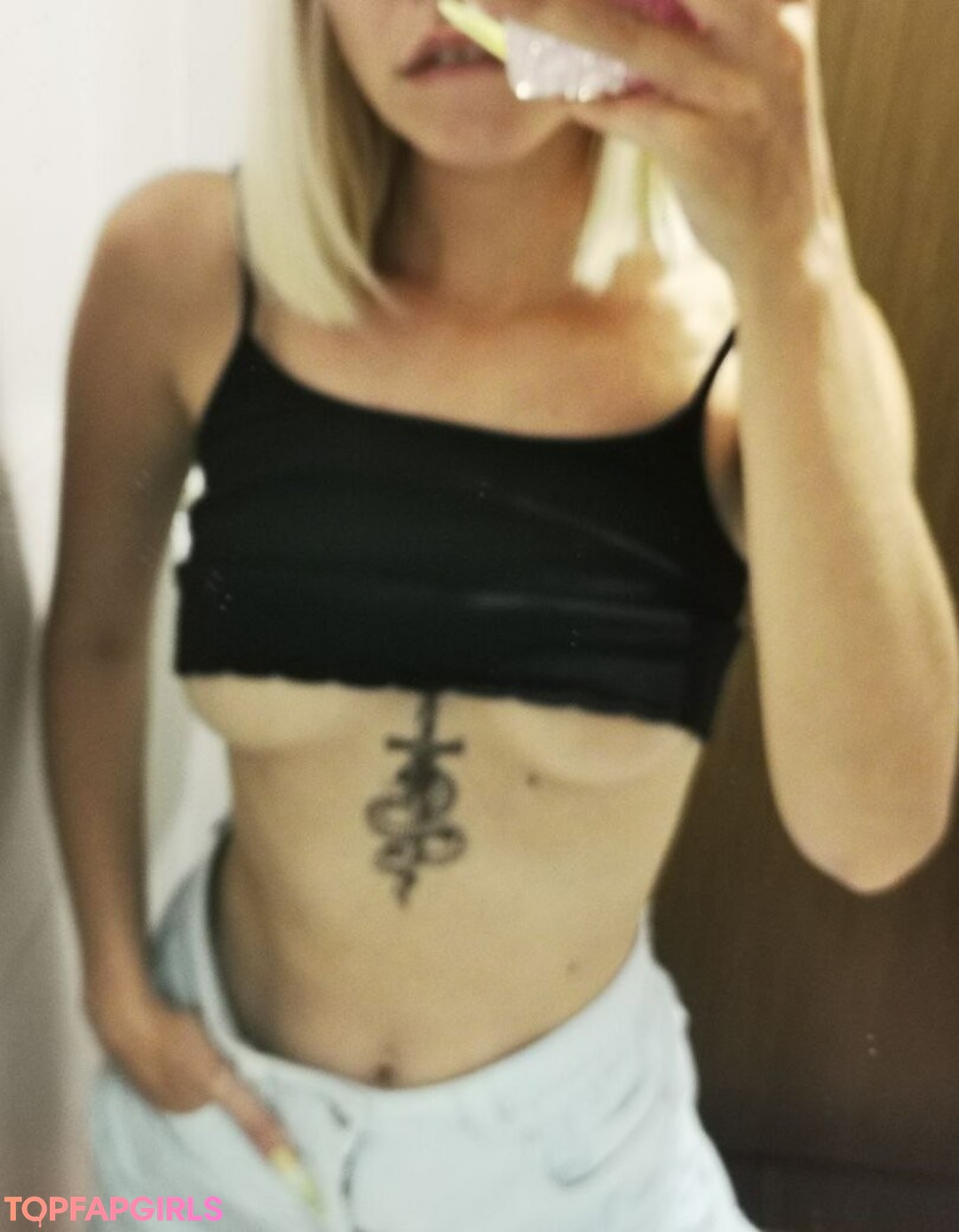 Photo nue de fuite OnlyFans de Funsnail #1684