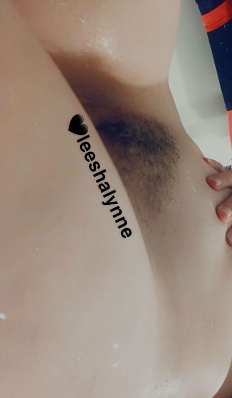 Photo nue de fuite OnlyFans de Leeshalynne