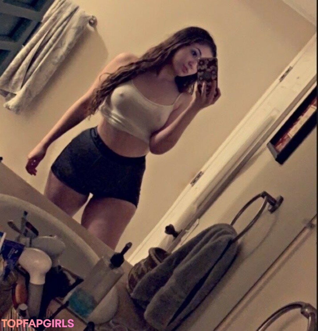 Photo nue de fuite OnlyFans de Kaylabelofski #5 Photo nue de fuite OnlyFans de Kaylabelofski #5