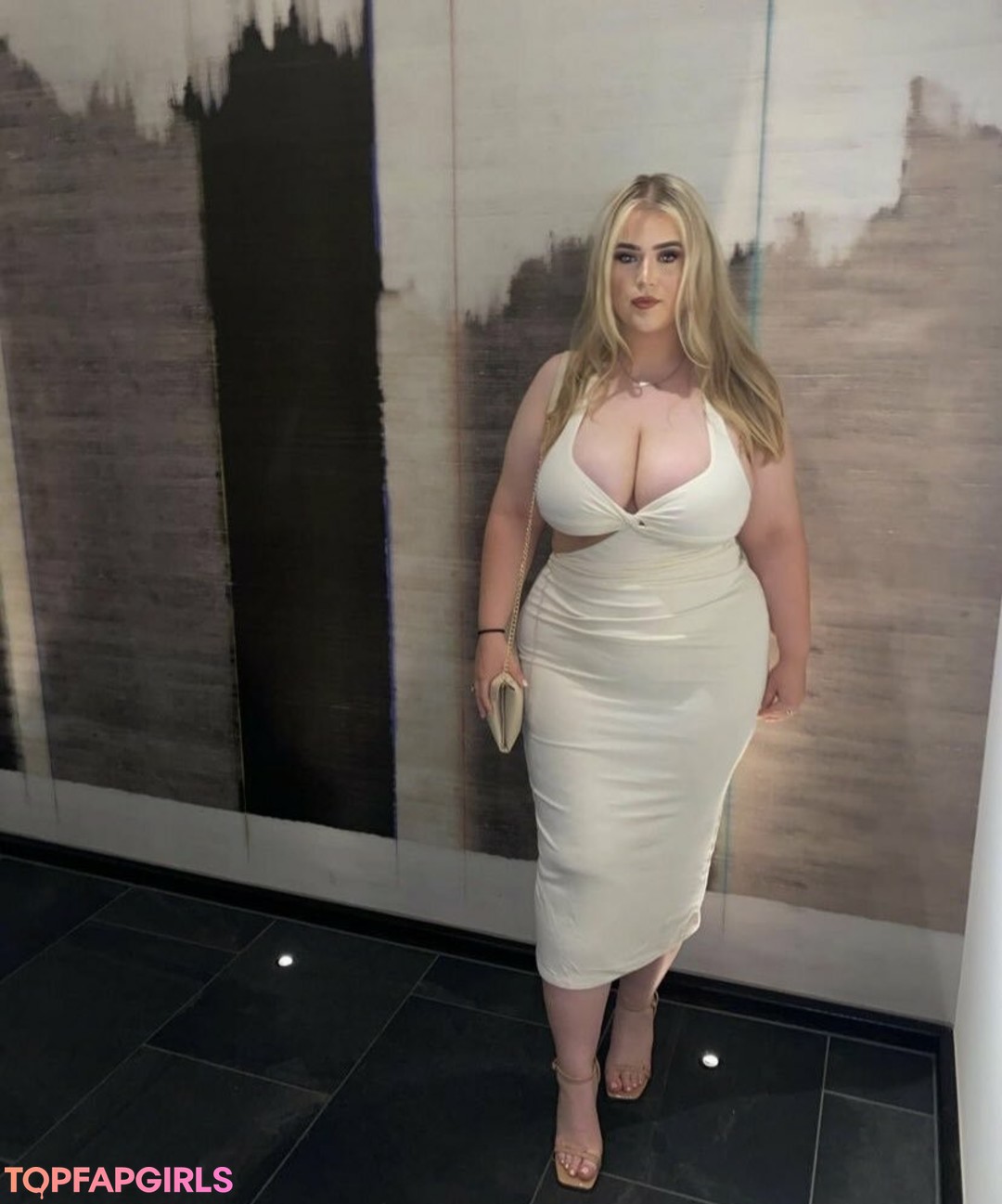 Photo nue de fuite OnlyFans de Grace Marie Brown #5 Photo nue de fuite OnlyFans de Grace Marie Brown #5