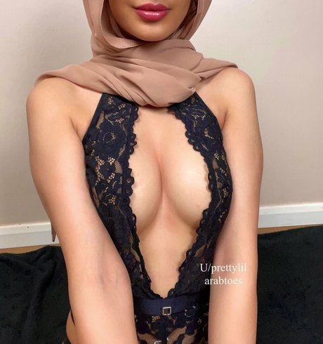 Photo nue de fuite OnlyFans de Yourarabprincessfreepage