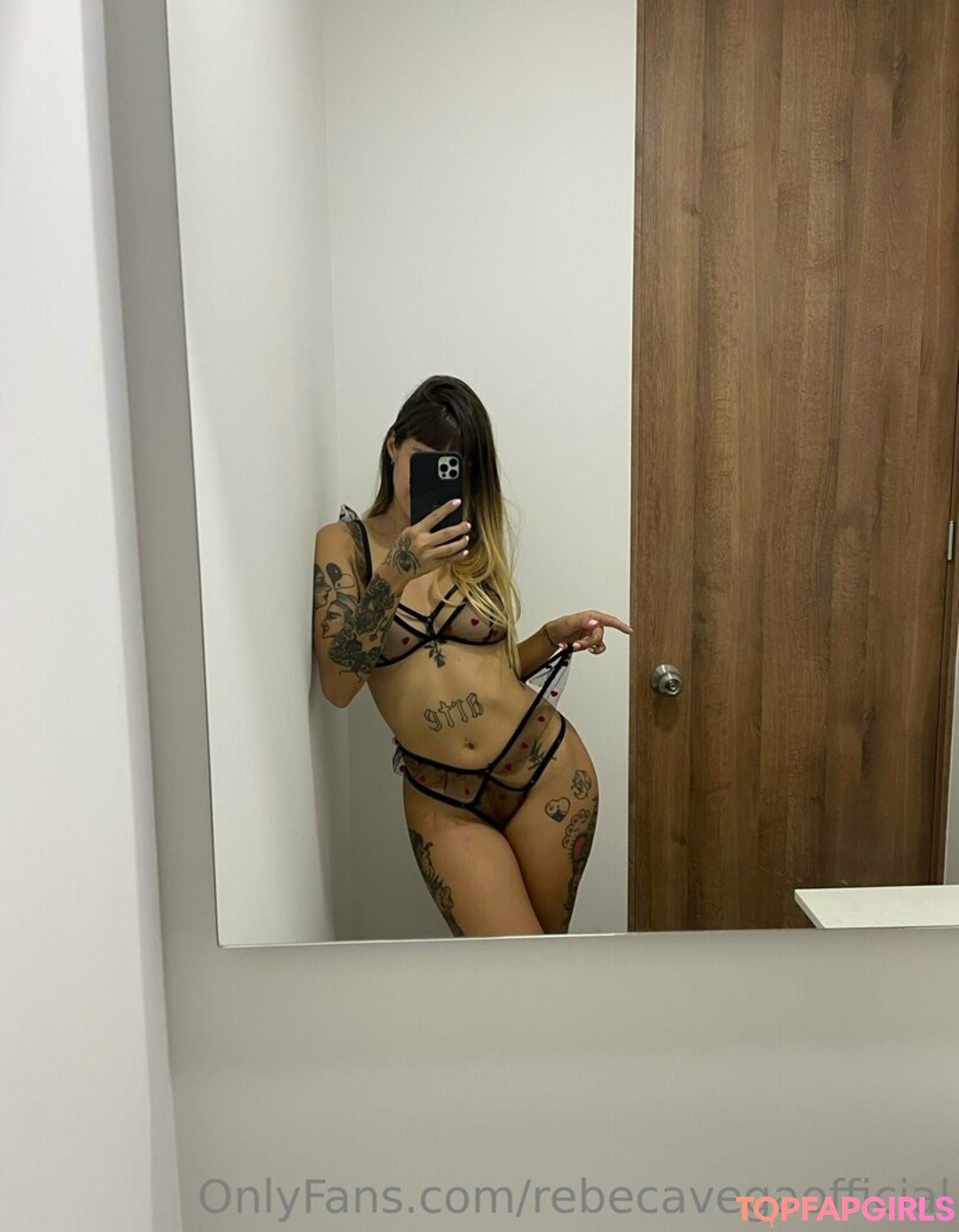 Photo nue de fuite OnlyFans de Rebecavegaofficial #72 Photo nue de fuite OnlyFans de Rebecavegaofficial #72