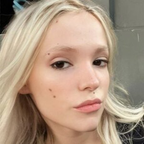 Photo nue de fuite OnlyFans de Azuraromanov