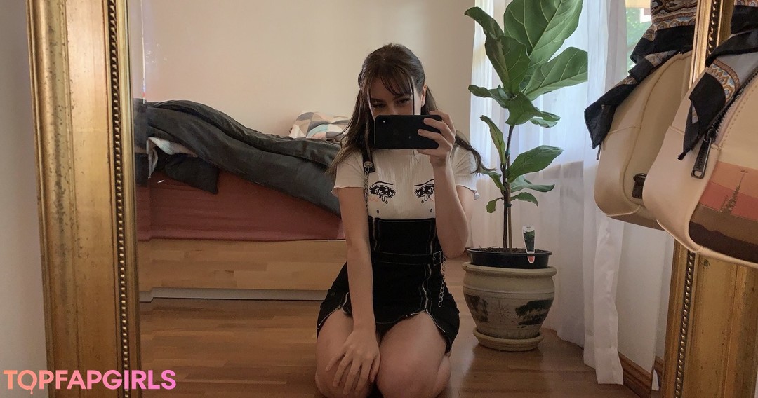 Photo nue de fuite OnlyFans de Paladinamber #17 Photo nue de fuite OnlyFans de Paladinamber #17