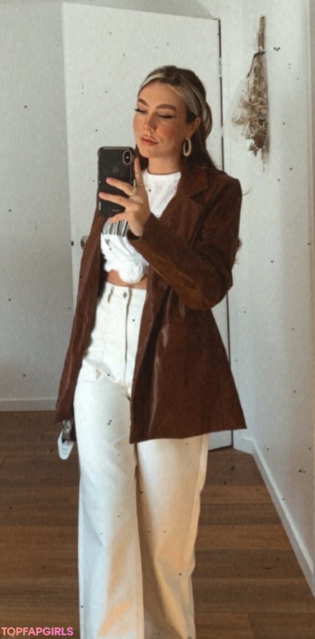 Photo nue de fuite OnlyFans de Paladinamber #53 Photo nue de fuite OnlyFans de Paladinamber #53