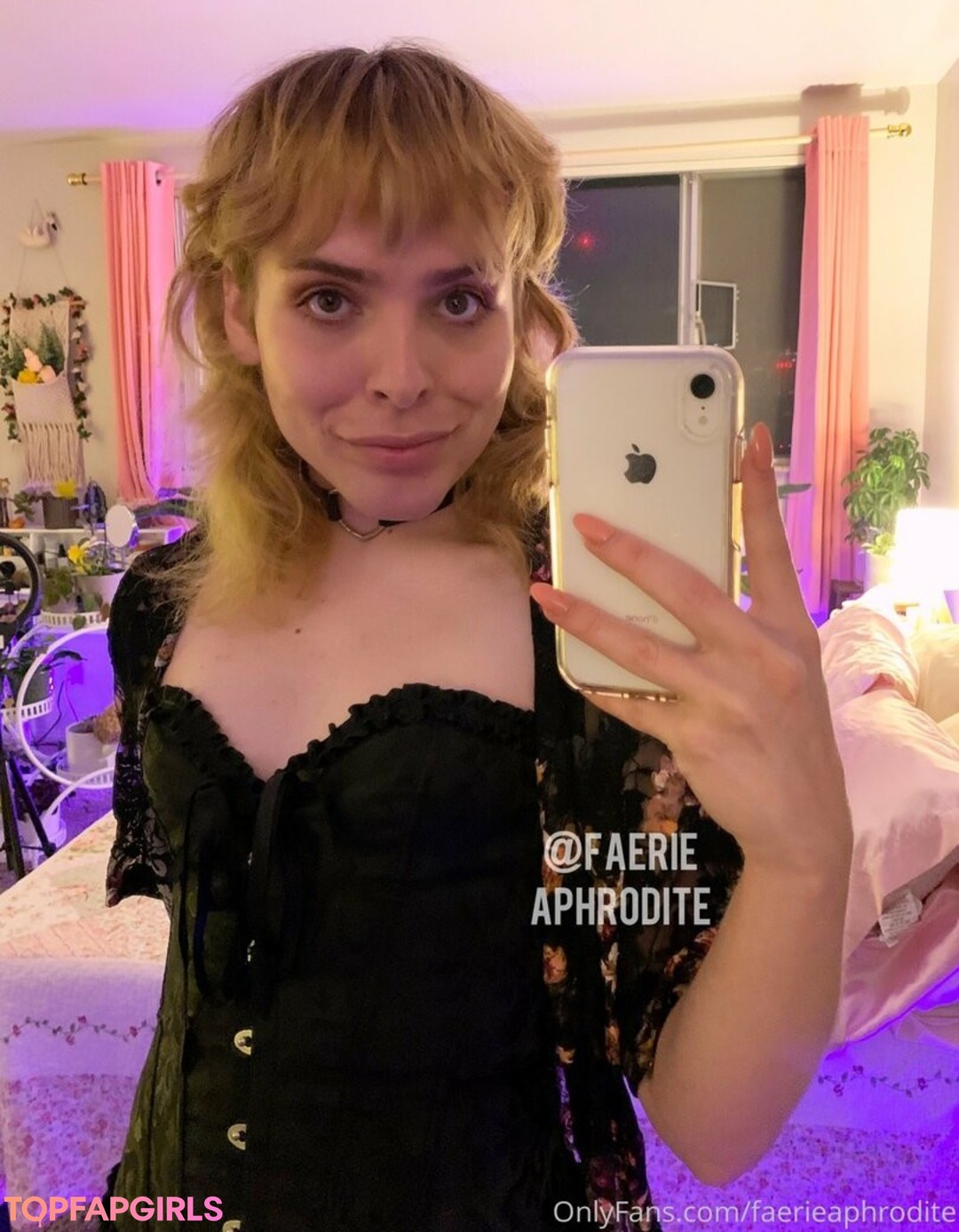 Photo nue de fuite OnlyFans de Faerieaphrodite #11 Photo nue de fuite OnlyFans de Faerieaphrodite #11