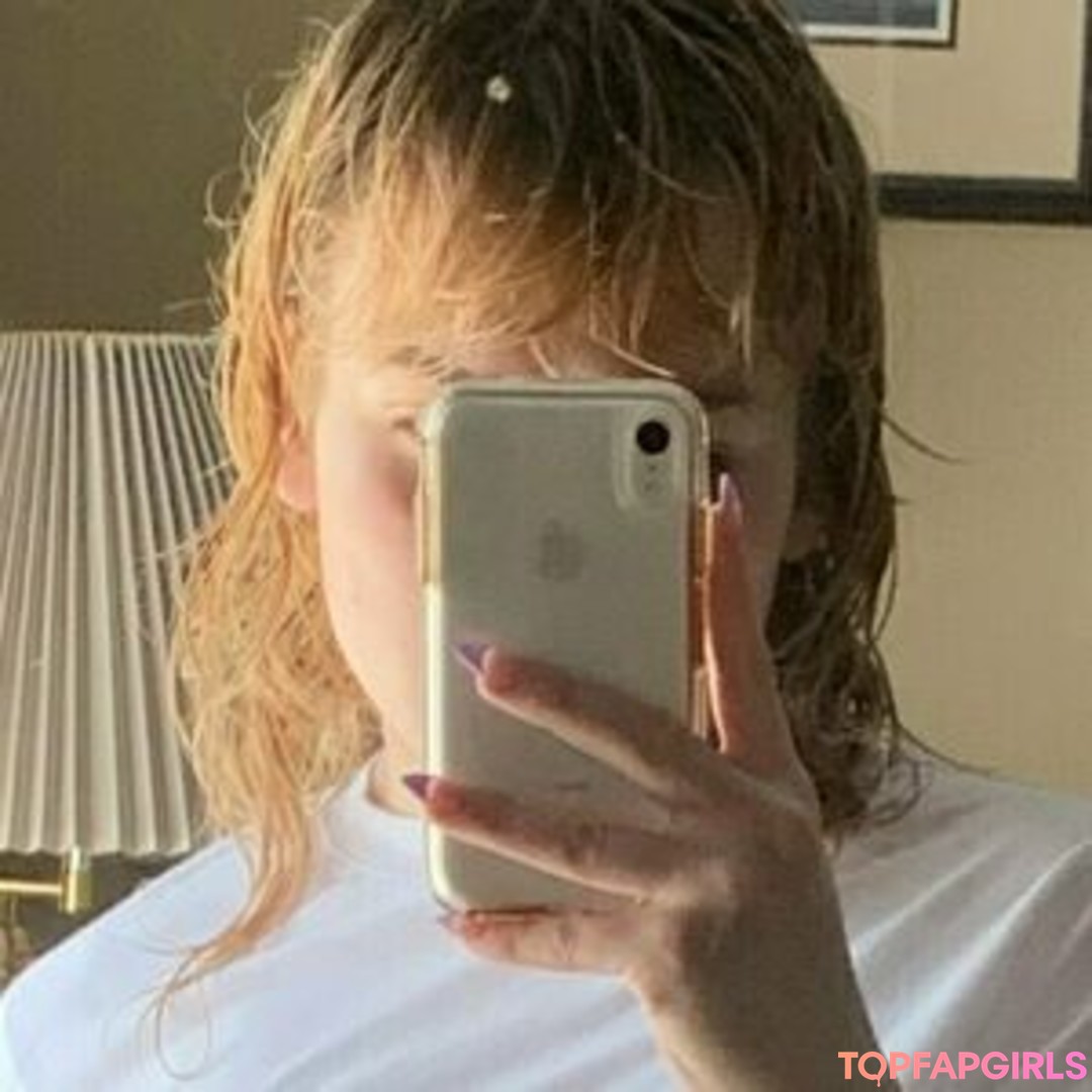 Photo nue de fuite OnlyFans de Faerieaphrodite #32 Photo nue de fuite OnlyFans de Faerieaphrodite #32