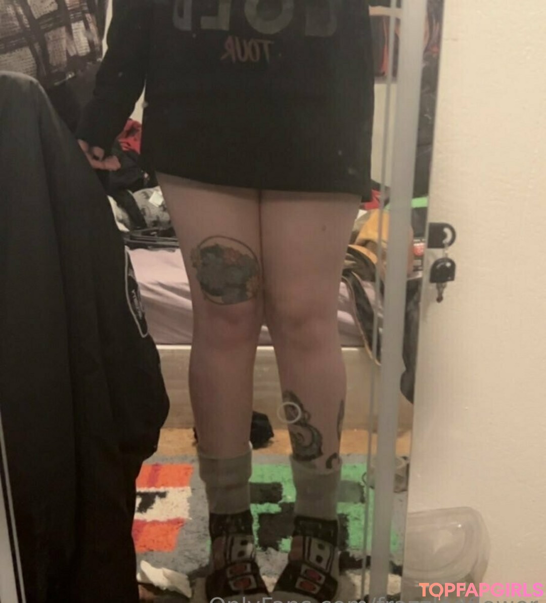 Photo nue de fuite OnlyFans de Frazzledflower #118 Photo nue de fuite OnlyFans de Frazzledflower #118