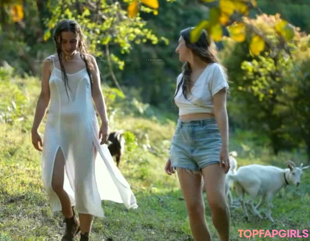 Photo nue de fuite OnlyFans de Mother The Mountain Farm #55 Photo nue de fuite OnlyFans de Mother The Mountain Farm #55