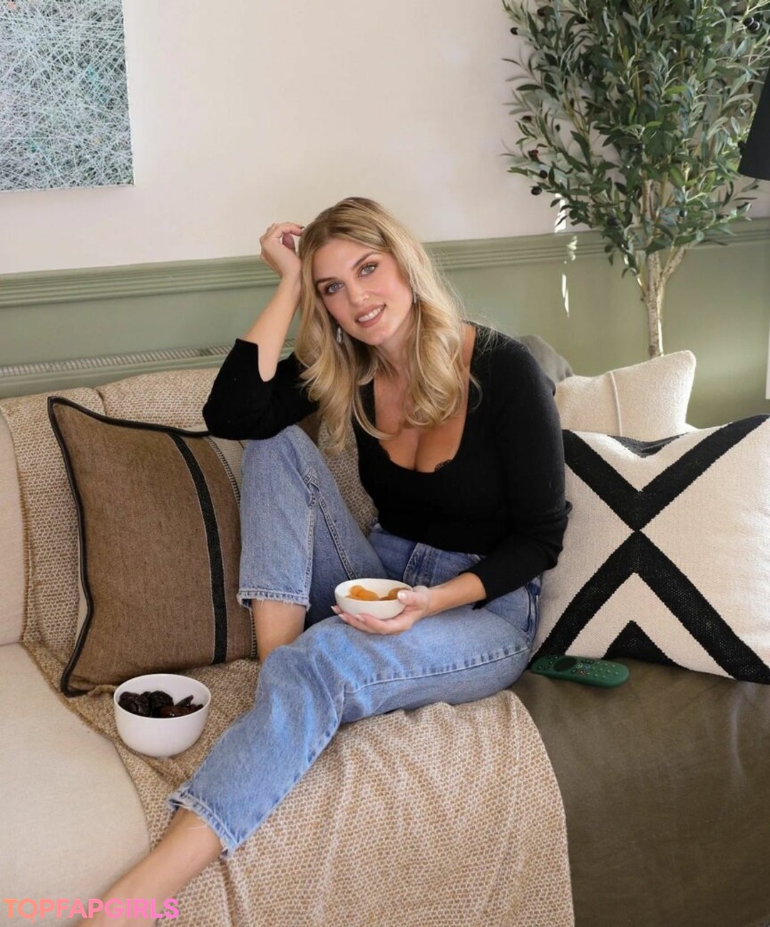 Photo nue de fuite OnlyFans de Ashley James #107 Photo nue de fuite OnlyFans de Ashley James #107